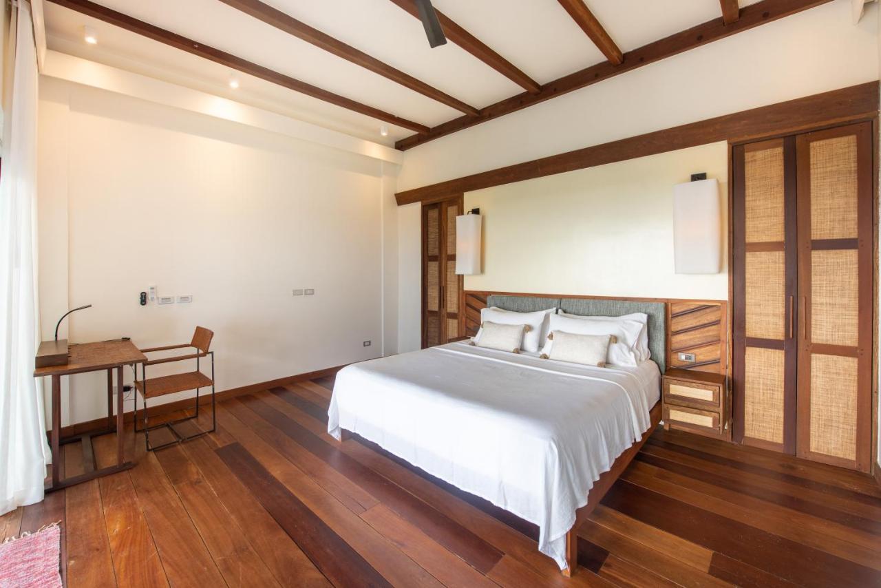 L'Osteria Luxe Beachfront B&B ゼネラル・ルナ エクステリア 写真